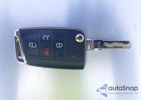 2017 Volkswagen Golf Tsi S 4-Door/Tsi Se 4-Door/Tsi Sel 4-Door/Tsi Wolfsburg Edition 4-Door from USA, damaged, VIN 3VW217AU7HM025581